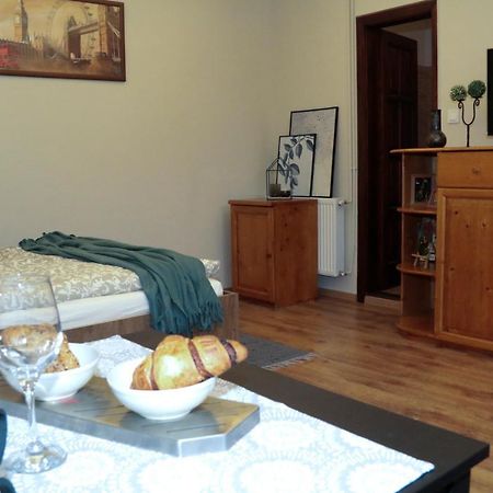 Pálma Apartmanok szálláshely Százhalombatta 6a Exterior foto