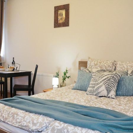 Pálma Apartmanok szálláshely Százhalombatta 6a Exterior foto