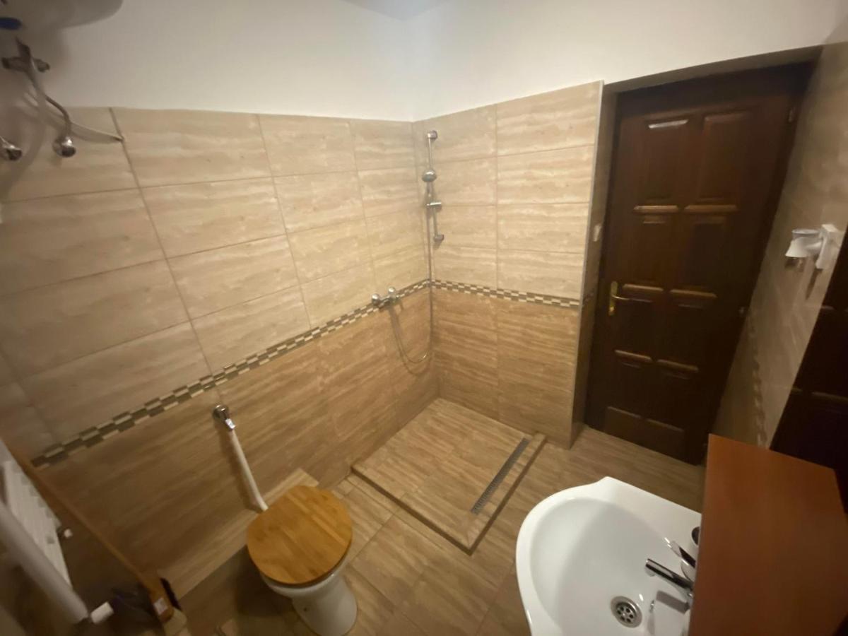 Pálma Apartmanok szálláshely Százhalombatta 6a Exterior foto